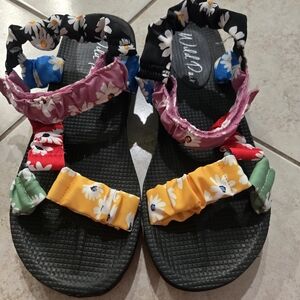 Wild Pair Black and Red Artistic Sandals